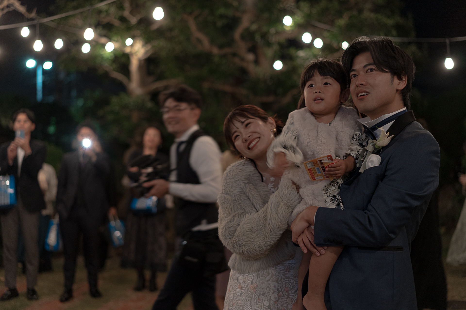 神戸塩屋の異人館の結婚式場「グッゲンハイム邸」でのアットホームなガーデンウエディング｜レトロ婚プロデュースウエディング
