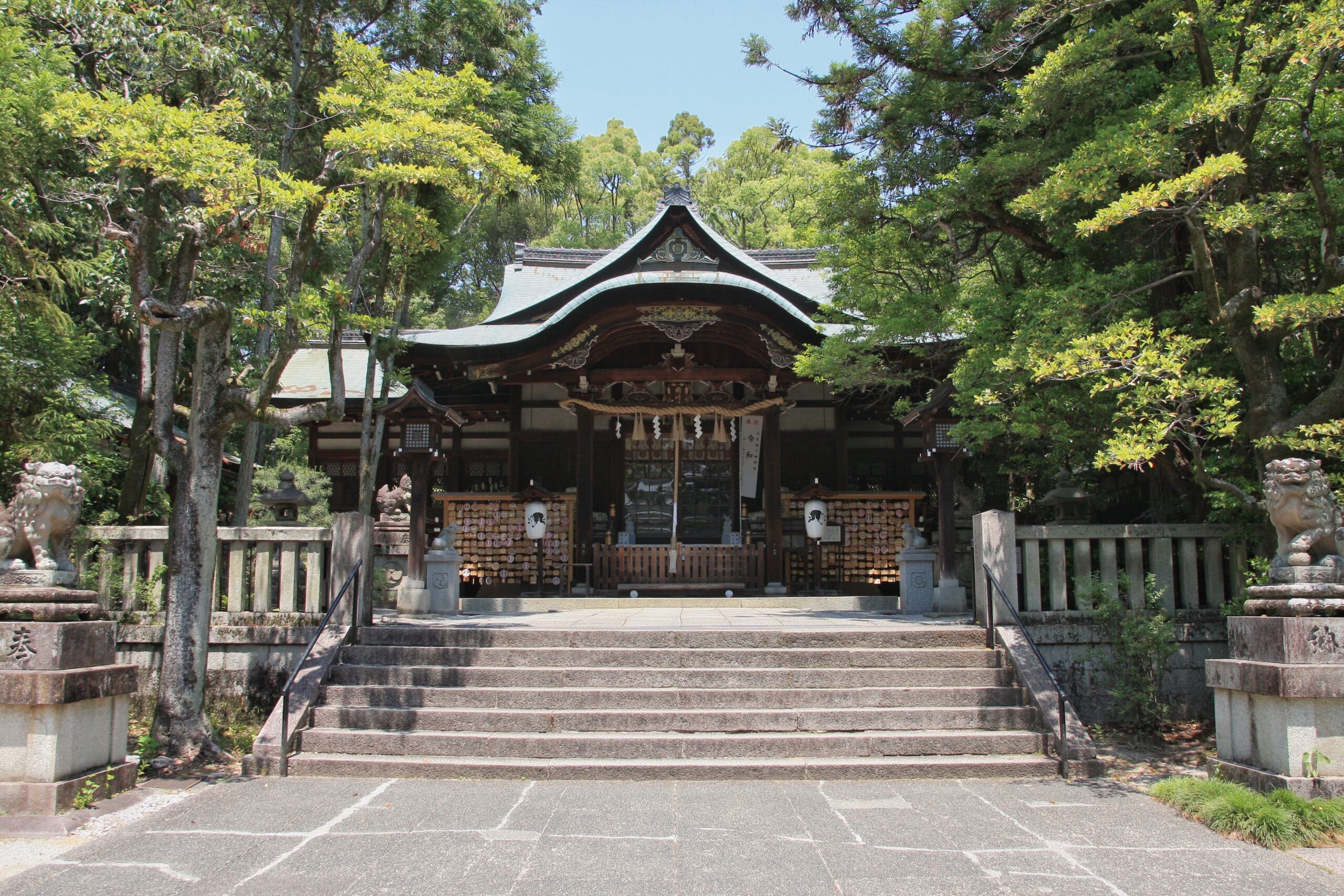 京都・東山、良縁成就のウサギ神社「岡崎神社」で叶う本格神社式|レトロ婚プロデュース