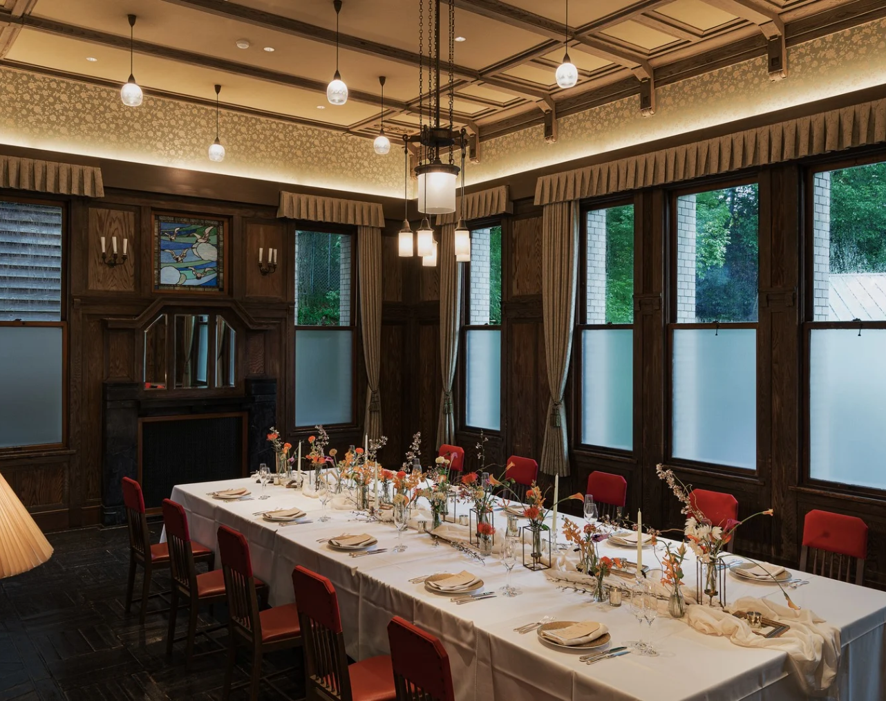 【両家顔合わせトリセツ】準備・服装・手土産・当日の会話まで！失敗しないための取扱説明書｜レトロ婚プロデュース